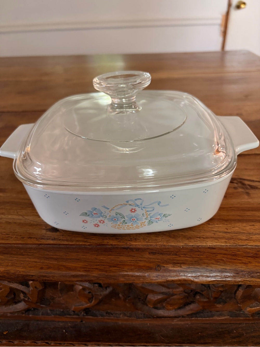 Vintage CorningWare Blue Ribbon Flower Basket 1 Liter Baking Casserole Dish Lid